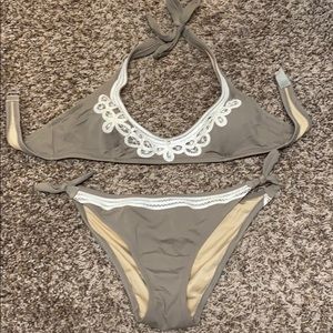 Victoria’s Secret tie halter. L top, S bottom